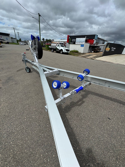 [3T] 5.8 - 6.4m 680A (19-21ft)