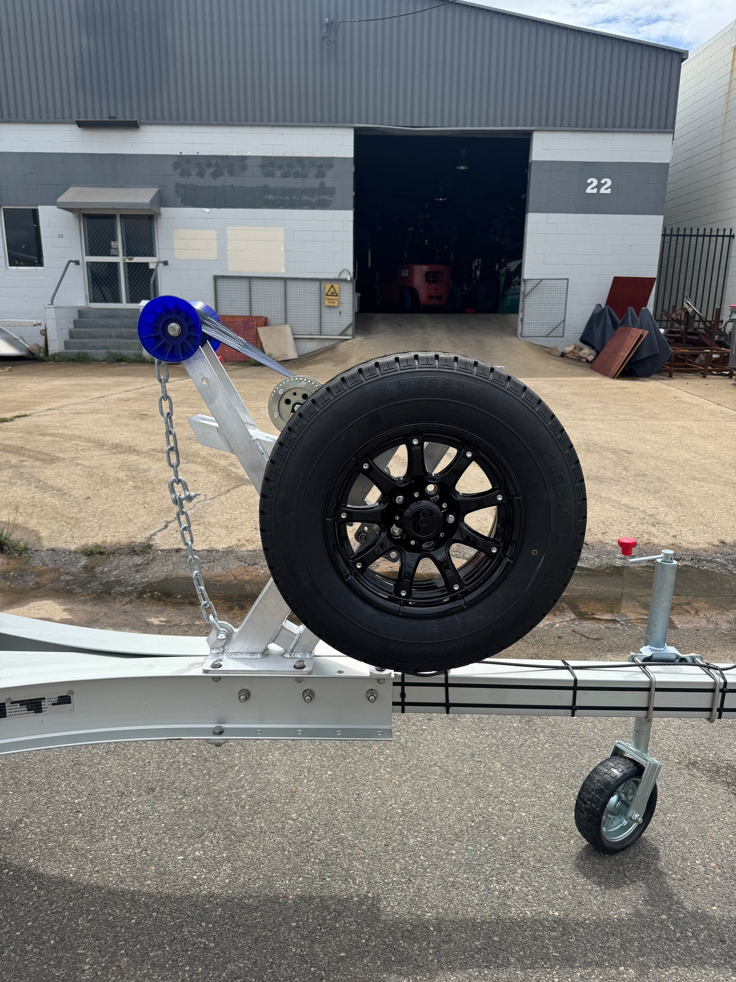 [3T] 5.8 - 6.4m 680A (19-21ft)